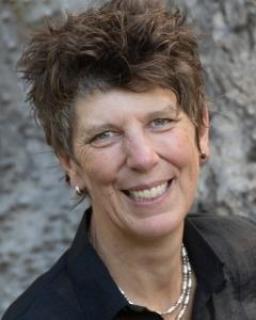 Photograph of Alison Pouliot