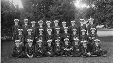 Peter Jones: Australia&#039;s Argonauts
