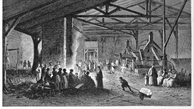 poor workers in a dark dirty foundry illuminated just by machineries. Men, women and children. Ancient grey tone etching style art by Huet, Le Tour du Monde, Paris, 1861 - AdobeStock Photos